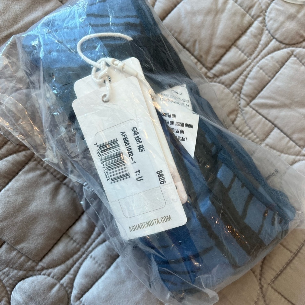 Agua Bendita Blue Botanical Towel